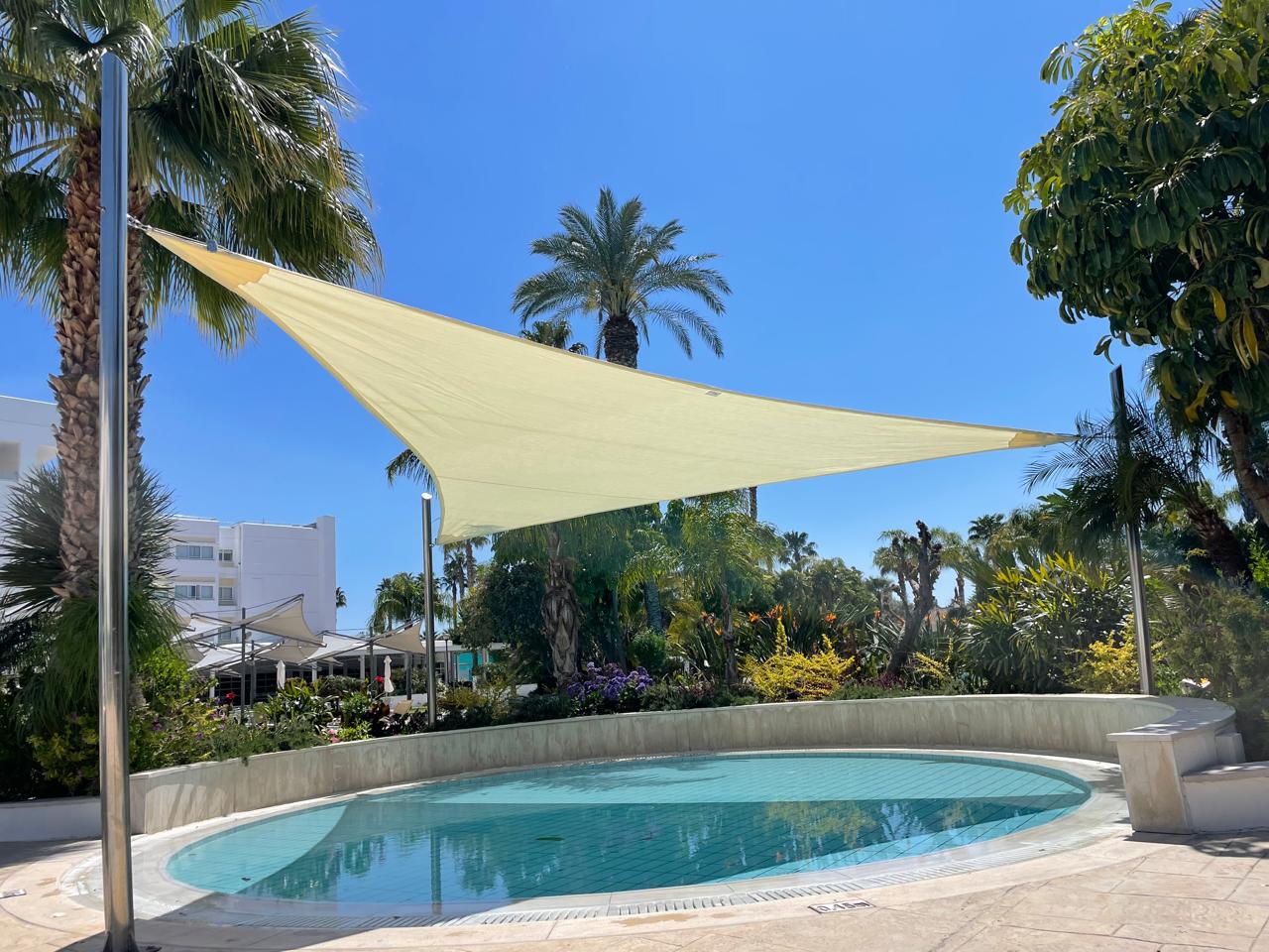 TRIANGLE Shade Sail 3.5m x 3.5m x 3.5m